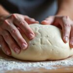 découvrez comment le pétrissage lent améliore le développement du réseau de gluten pour des pâtes à pain artisanales parfaitement texturées et savoureuses.